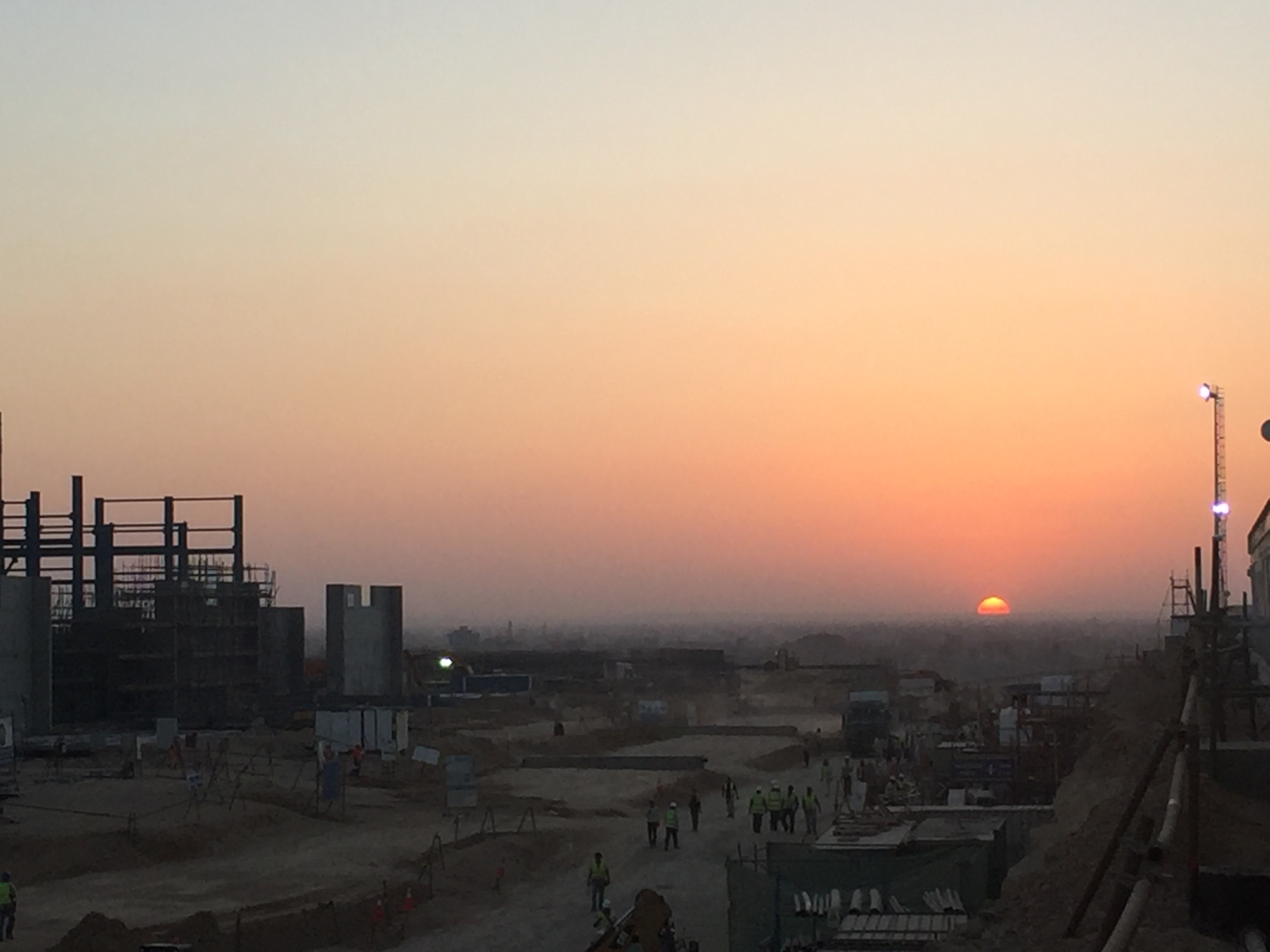 … and of the workers leaving the site at 6:45 pm.